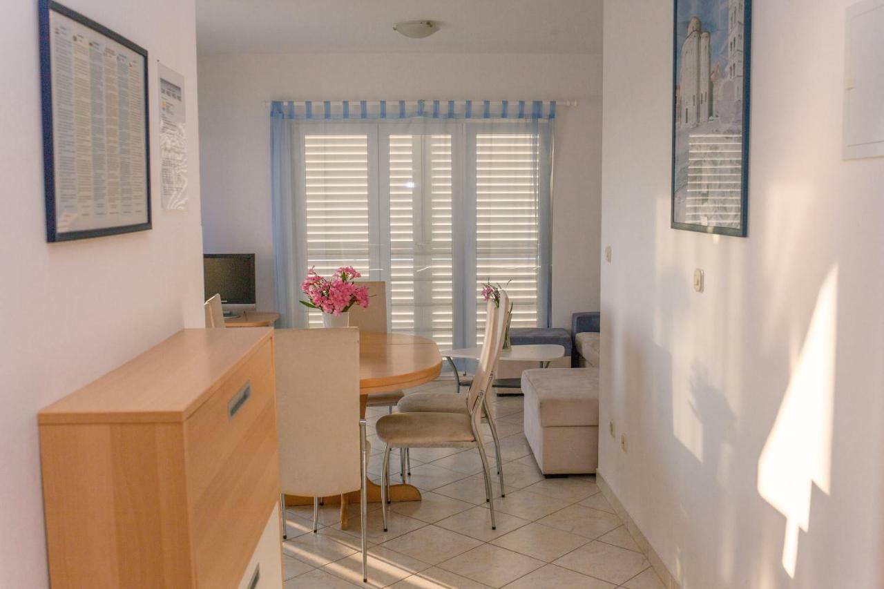Aparthotel Marina Gromela Mirca  Luaran gambar