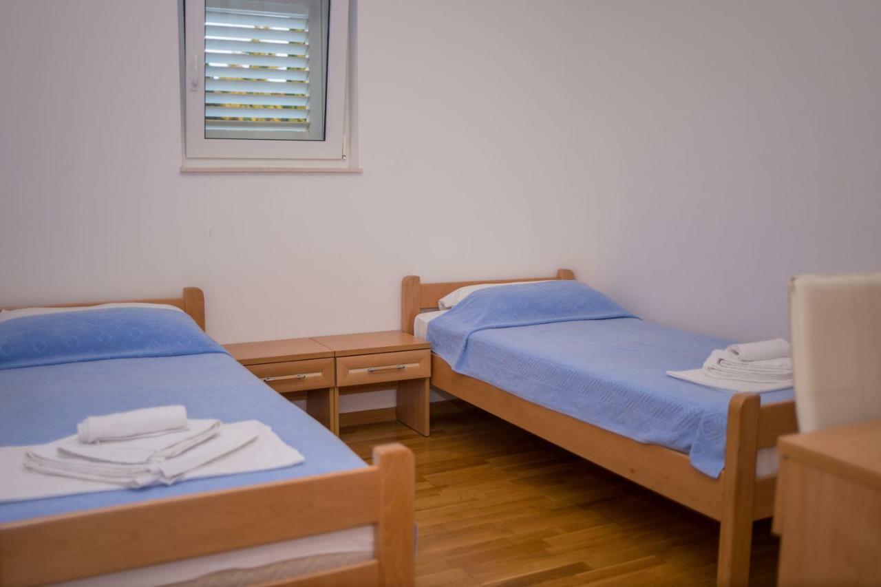 Aparthotel Marina Gromela Mirca  Luaran gambar